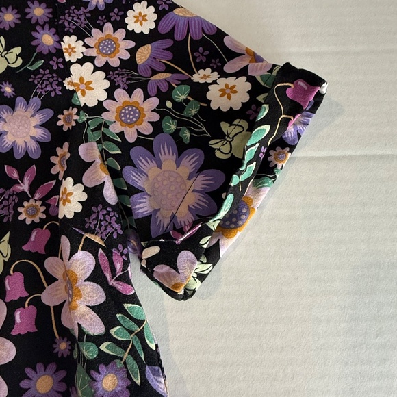 Her Universe Disney Floral Button Down Shirt - Picture 3 of 9